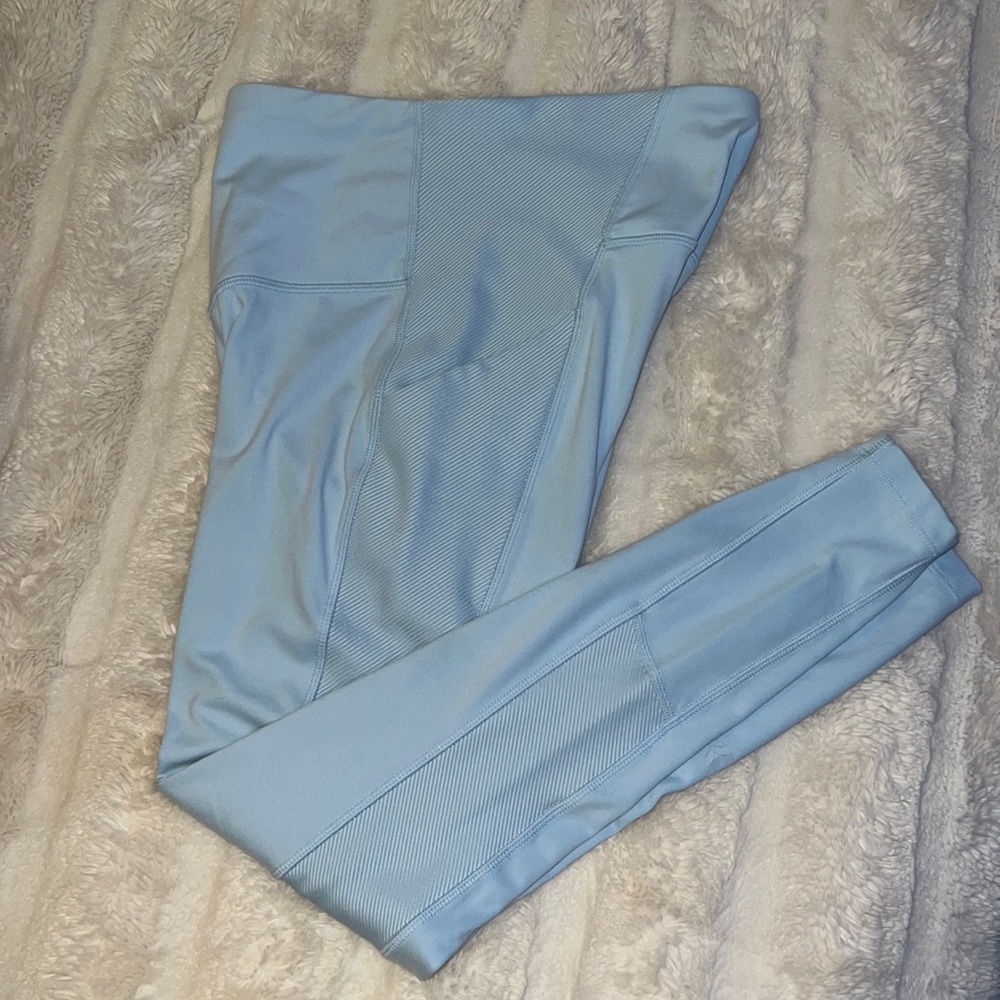 Baby blue leggings with pockets